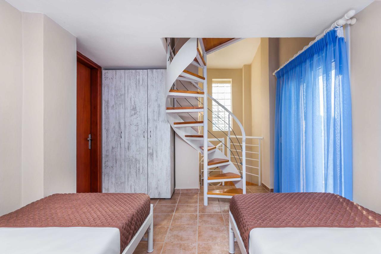 Sunset Villas Посиди Экстерьер фото